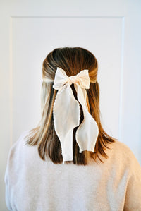 Long Pearl Hair Bow